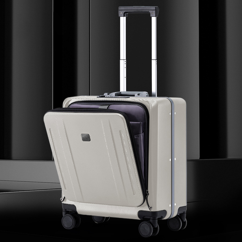 The 18-inch boarding case is small and light 19